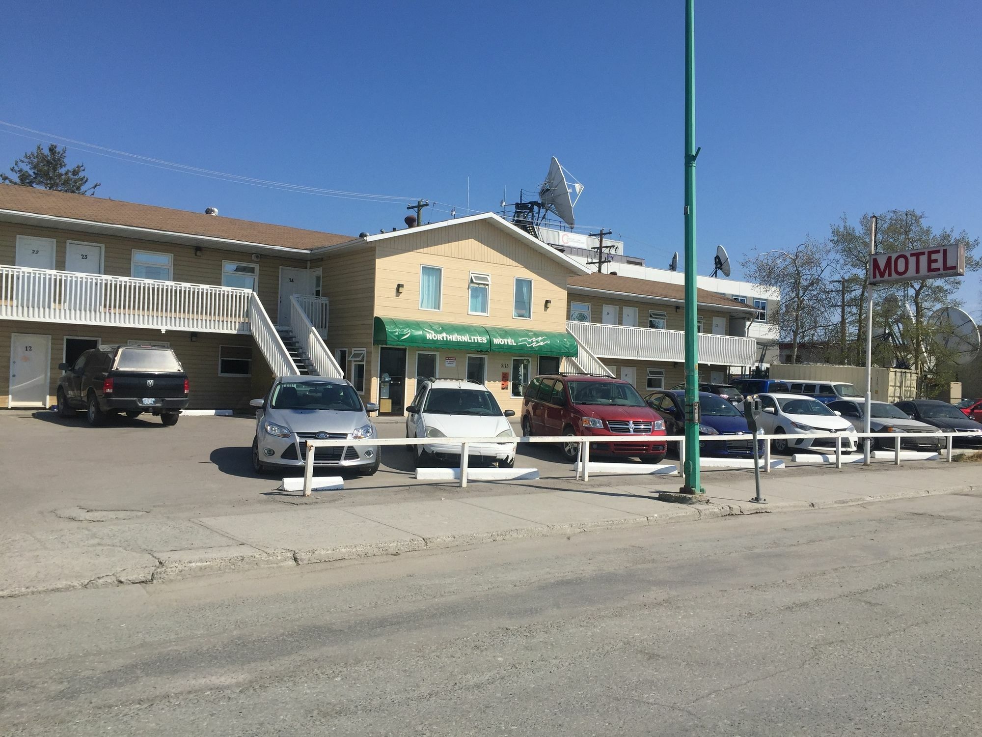 Northern Lites Motel Yellowknife Εξωτερικό φωτογραφία
