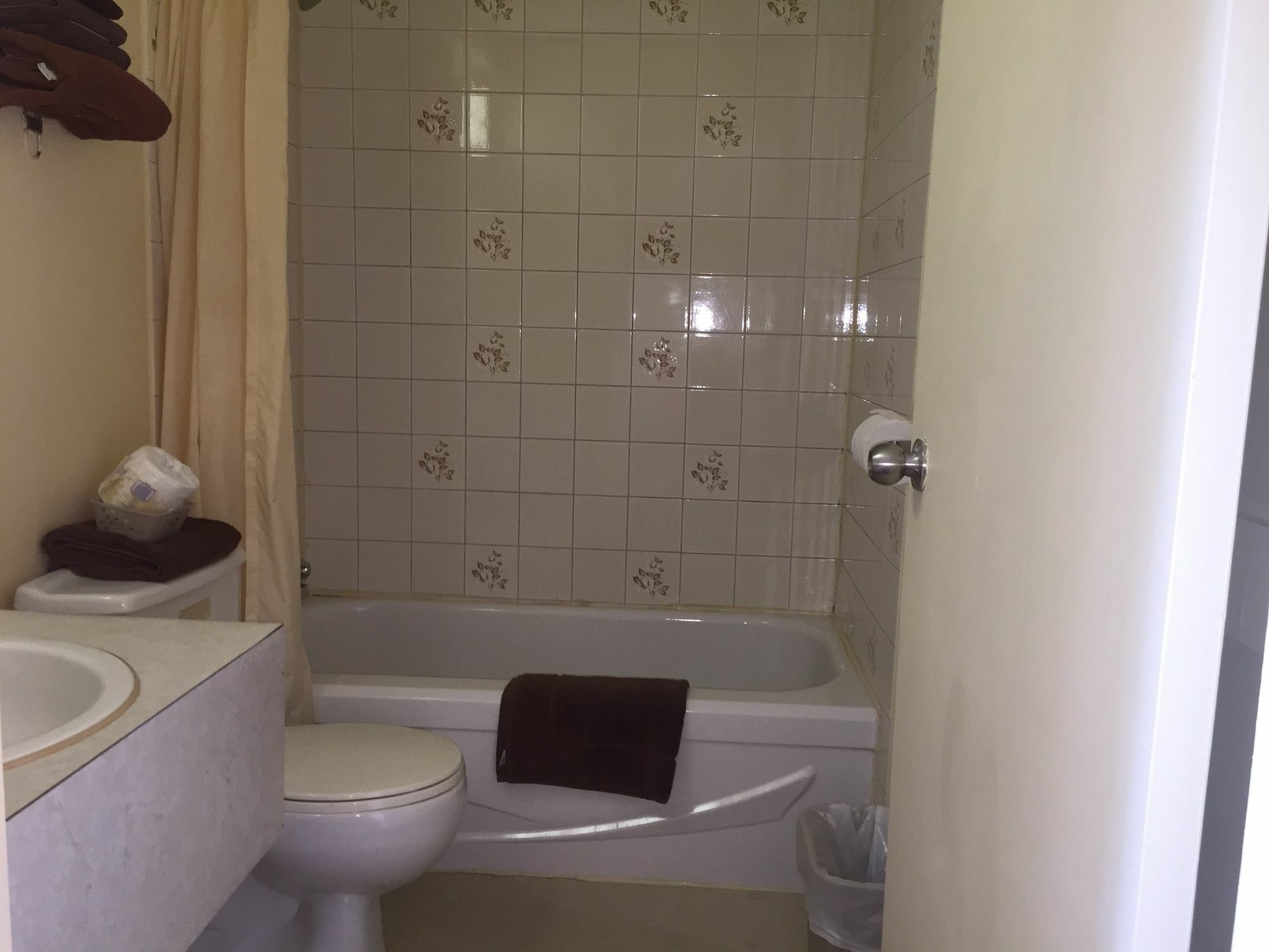 Northern Lites Motel Yellowknife Εξωτερικό φωτογραφία